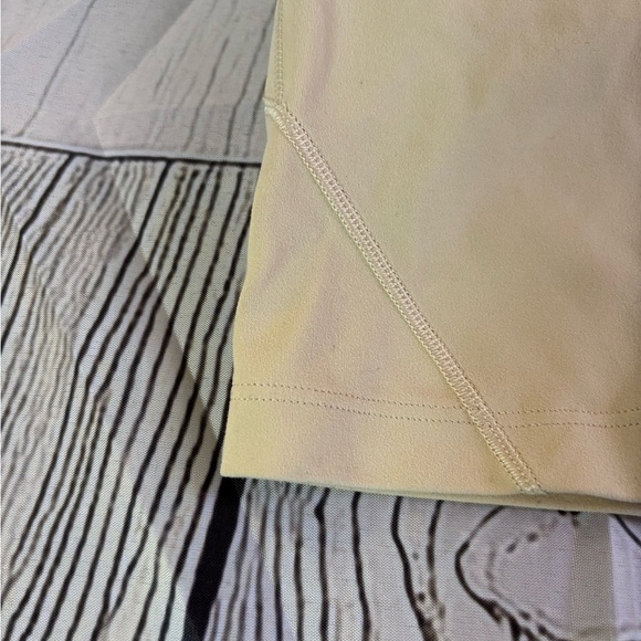 2/$30Lululemon Athletics Women’s Align Tank Size 2 - Picture 5 of 8